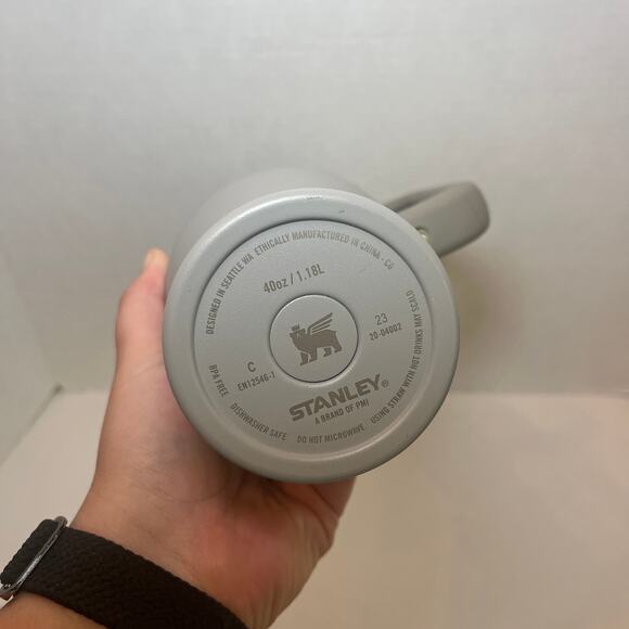 Stanley The Quencher H2.0 Flowstate Tumbler 40oz Stone Gray Water Bottle - Picture 7 of 7